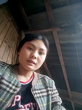 Hilary-123 online show from 12-15-25, 05:24