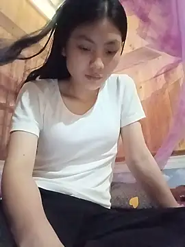 Snapshot of Hilary-123 chatting on 05-18-26, 05:02 Hilary-123 online show from 05-18-26, 05:02