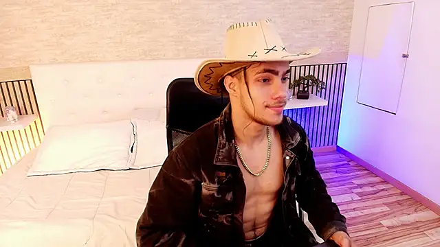 Snapshot of PatrickS25 chatting on 12-17-25, 04:50 PatrickS25 online show from 12-17-25, 04:50