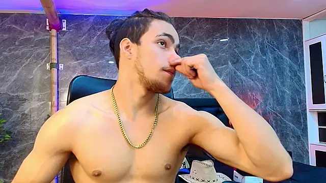 Snapshot of PatrickS25 chatting on 12-05-25, 04:11 PatrickS25 online show from 12-05-25, 04:11