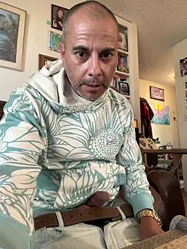 ValuedConcept687 online show from 04-18-26, 02:41