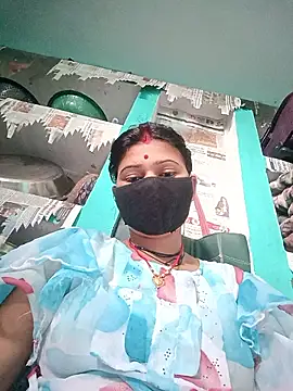 Snapshot of Big_hot44 chatting on 05-11-26, 05:53 Big hot44 online show from 05-11-26, 05:53