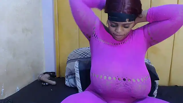 Snapshot of SexyHarleyBlack chatting on 07-21-26, 07:37 SexyHarleyBlack online show from 07-21-26, 07:37