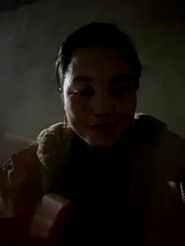 Snapshot of Lilik2 chatting on 01-05-26, 10:35 Lilik2 online show from 01-05-26, 10:35