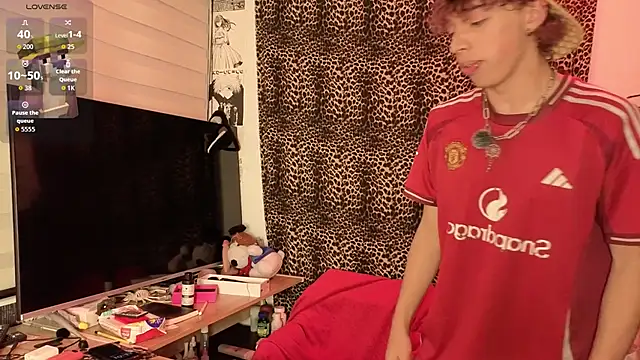 Otter Starr online show from 03-11-26, 03:44