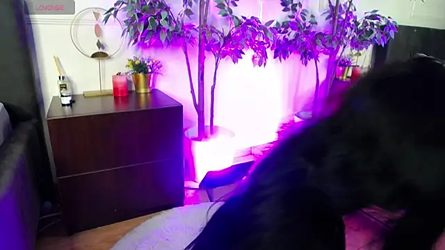 RavenFoxxy online show from 04-09-26, 05:20