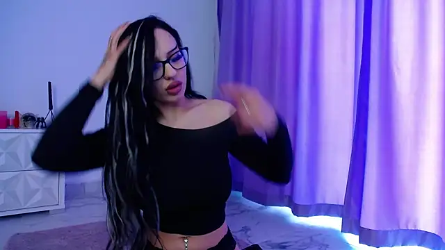 RavenFoxxy online show from 06-15-26, 06:46