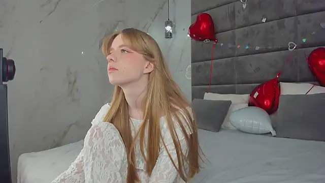 Victori Fox online show from 03-06-26, 12:38