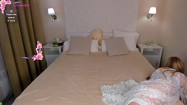 Victori Fox online show from 04-09-26, 12:01