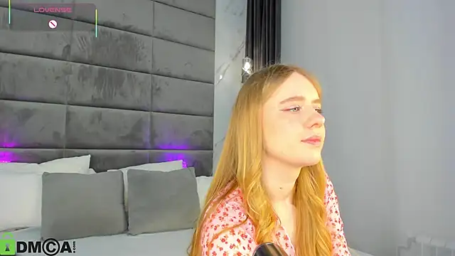 Victori Fox online show from 01-18-26, 01:42