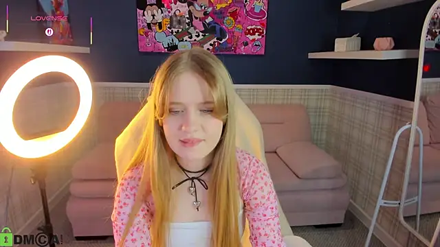 Victori Fox online show from 04-18-26, 11:49