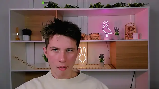 leo valor online show from 12-16-25, 02:32