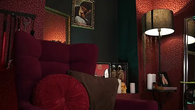 Snapshot of Roxa_Lana chatting on 05-25-26, 01:43 Roxa Lana online show from 05-25-26, 01:43