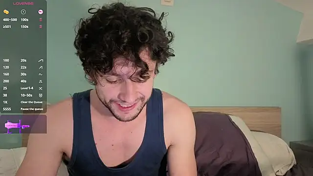 Snapshot of EvanIz101 chatting on 01-09-26, 10:39 EvanIz101 online show from 01-09-26, 10:39