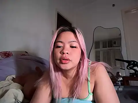 Tina Slick online show from 05-07-26, 11:57