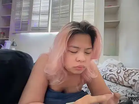 Tina Slick online show from 05-22-26, 02:53
