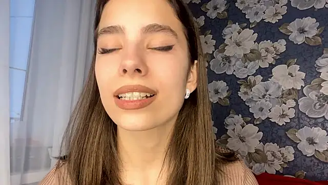 Snapshot of FranceHoder chatting on 01-12-26, 02:02 FranceHoder online show from 01-12-26, 02:02