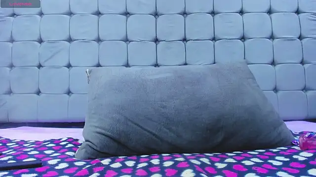 Snapshot of Messy_Karol_ chatting on 01-05-26, 05:27 Messy Karol online show from 01-05-26, 05:27