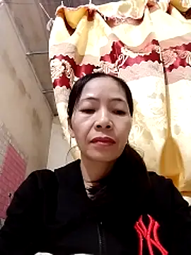 Snapshot of Cool-iponk chatting on 12-15-25, 01:22 Cool-iponk online show from 12-15-25, 01:22