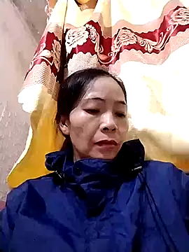 Snapshot of Cool-iponk chatting on 12-20-25, 01:41 Cool-iponk online show from 12-20-25, 01:41