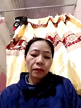 Snapshot of Cool-iponk chatting on 12-16-25, 08:40 Cool-iponk online show from 12-16-25, 08:40