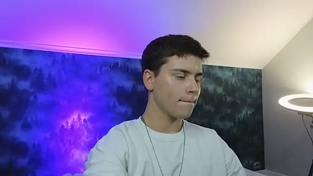 Olie Sparkle online show from 12-18-25, 11:30