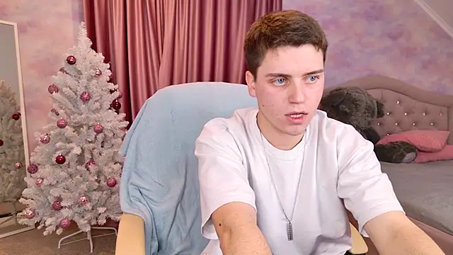 Olie Sparkle online show from 12-05-25, 01:27