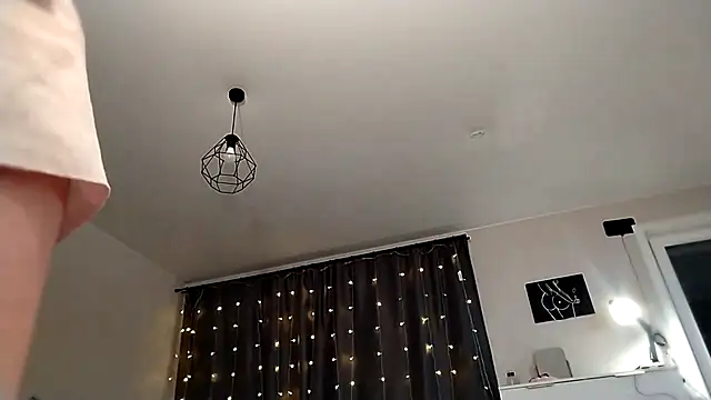 LunaPeony online show from 04-16-26, 07:58