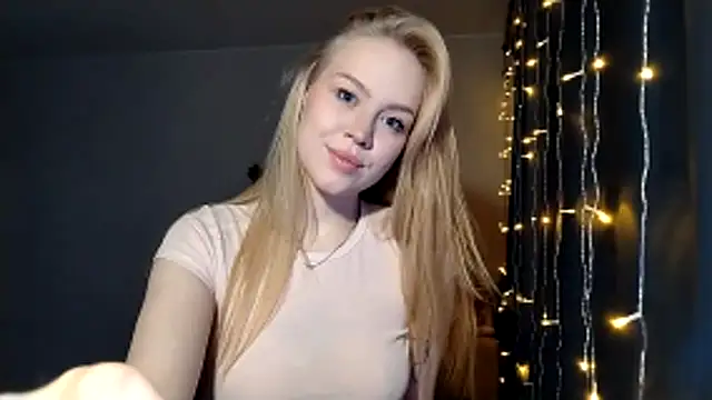 LunaPeony online show from 01-19-26, 09:35