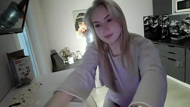 LunaPeony online show from 02-01-26, 10:46