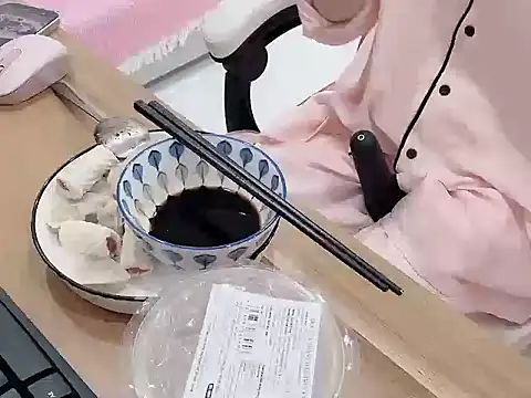 Yuyu-baobei online show from 03-25-26, 11:03