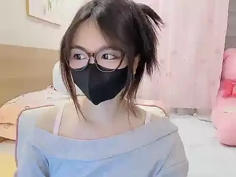 Yuyu-baobei online show from 12-04-25, 05:23