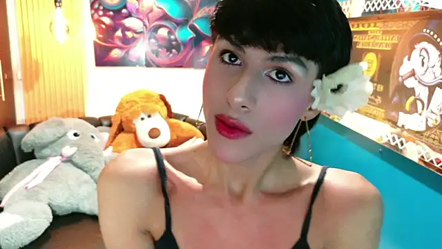 Snapshot of StormLuxX chatting on 05-12-26, 01:06 StormLuxX online show from 05-12-26, 01:06