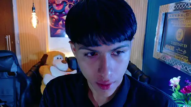 Snapshot of StormLuxX chatting on 03-20-26, 12:17 StormLuxX online show from 03-20-26, 12:17