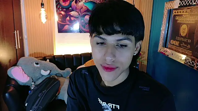 Snapshot of StormLuxX chatting on 05-19-26, 12:34 StormLuxX online show from 05-19-26, 12:34
