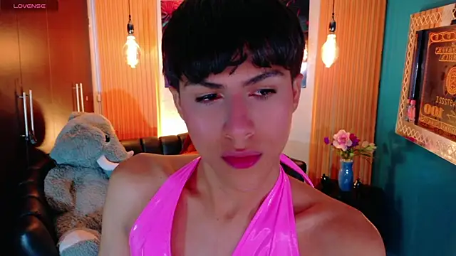 Snapshot of StormLuxX chatting on 03-31-26, 12:18 StormLuxX online show from 03-31-26, 12:18