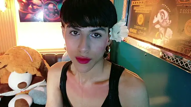 Snapshot of StormLuxX chatting on 05-11-26, 04:04 StormLuxX online show from 05-11-26, 04:04