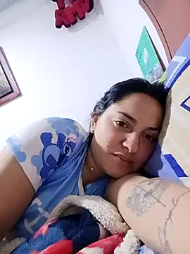 MisNicol online show from 01-12-26, 01:34