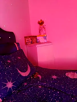 MisNicol online show from 12-03-25, 08:19