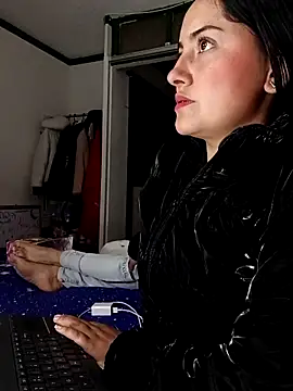 MisNicol online show from 02-07-26, 12:07