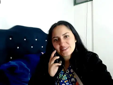 MisNicol online show from 02-12-26, 12:10