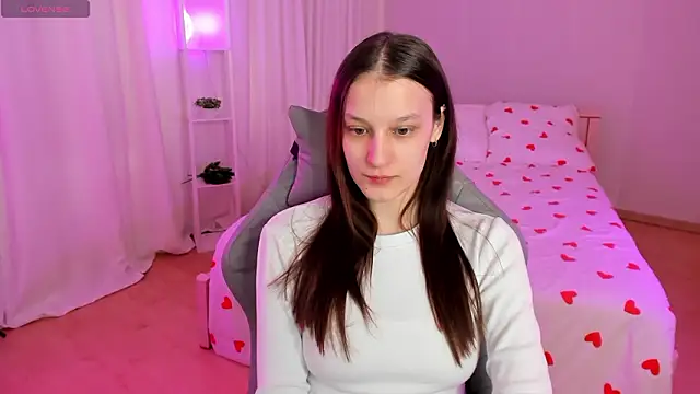 Snapshot of KrisDoeil chatting on 03-12-26, 02:28 KrisDoeil online show from 03-12-26, 02:28