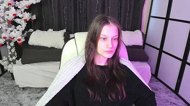 Snapshot of KrisDoeil chatting on 02-12-26, 02:11 KrisDoeil online show from 02-12-26, 02:11