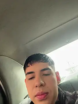 Snapshot of Johan_stick chatting on 01-14-26, 04:32 Johan stick online show from 01-14-26, 04:32