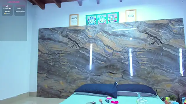 Evy connor online show from 12-16-25, 11:36