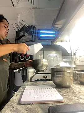 Snapshot of Samcan3 chatting on 12-05-25, 01:49 Samcan3 online show from 12-05-25, 01:49