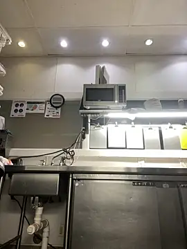 Snapshot of Samcan3 chatting on 12-23-25, 08:24 Samcan3 online show from 12-23-25, 08:24