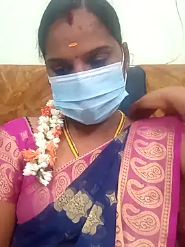 Snapshot of Tamil_Pallavi chatting on 02-15-26, 06:07 Tamil Pallavi online show from 02-15-26, 06:07