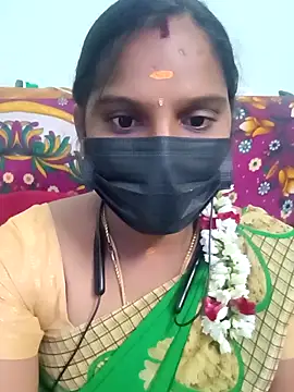 Snapshot of Tamil_Pallavi chatting on 01-13-26, 05:17 Tamil Pallavi online show from 01-13-26, 05:17