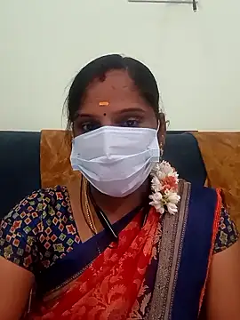 Snapshot of Tamil_Pallavi chatting on 02-10-26, 05:56 Tamil Pallavi online show from 02-10-26, 05:56